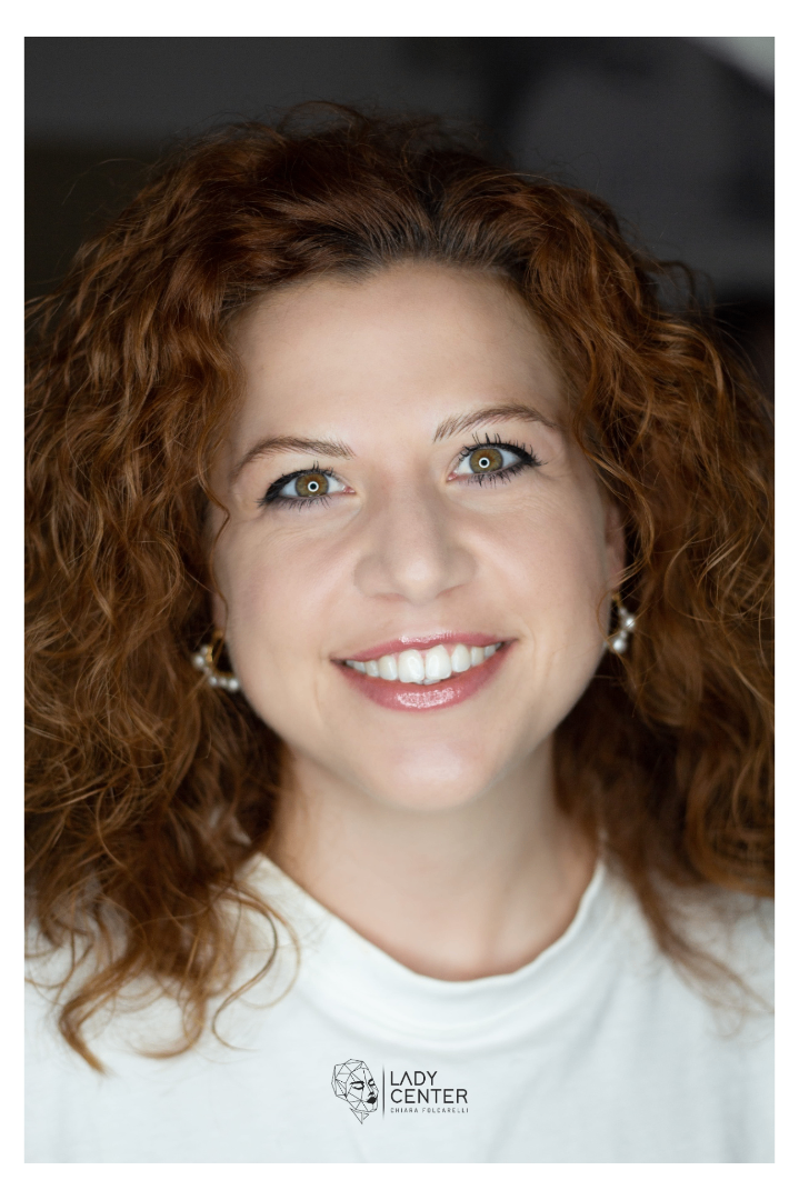 sopracciglia dermopigmentazione trucco permanente sfumate effetto pelo