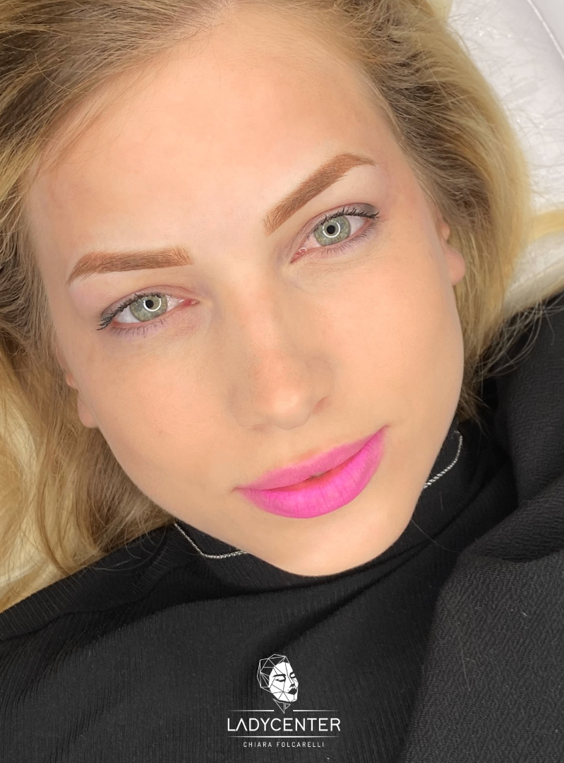 sopracciglia dermopigmentazione trucco semi permanente