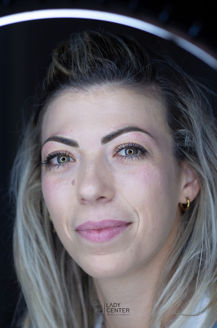 sopracciglia dermopigmentazione trucco semi permanente