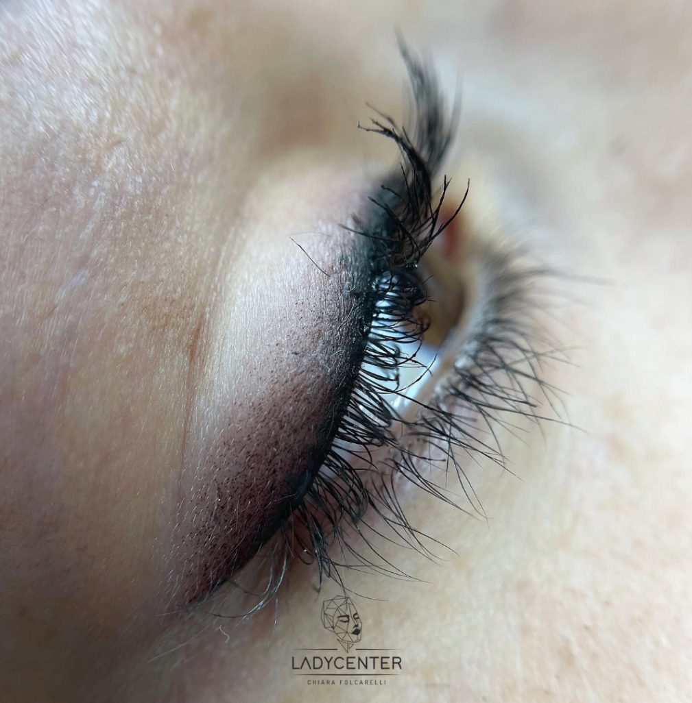 eye-liner dermopigmentazione trucco semi permanente