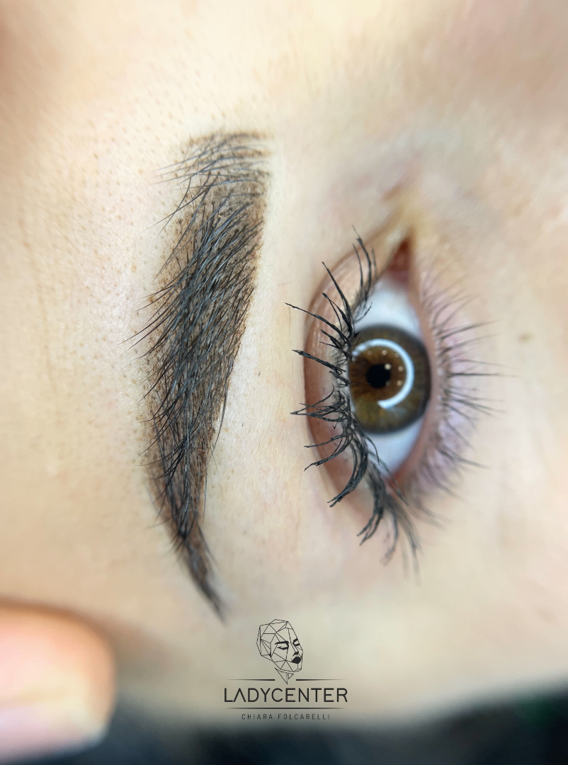 sopracciglia dermopigmentazione trucco semi permanente